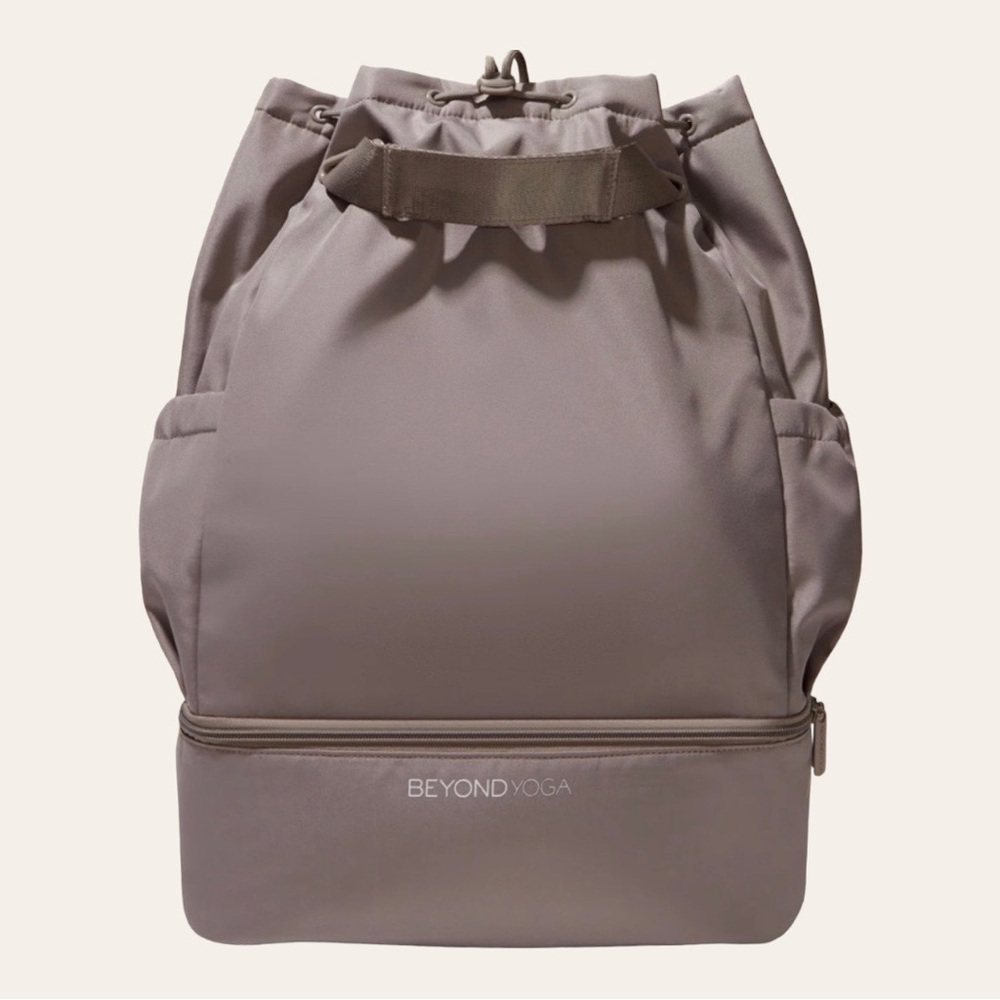 BEYOND YOGA Convertible Gym Bag / Backpack / Tote in BIRCHWOOD (tan) | NEW - Picture 10 of 11